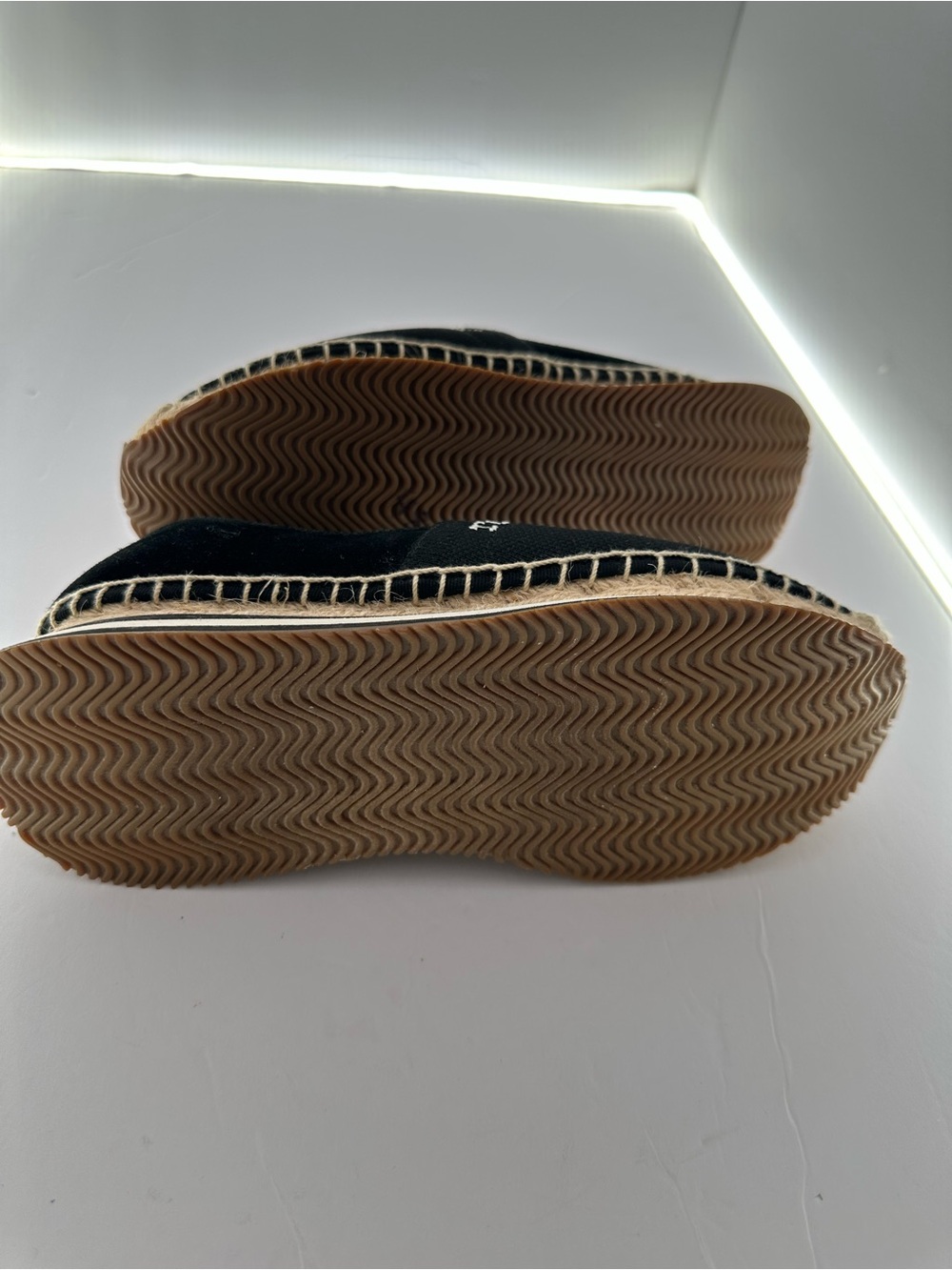 Tory Burch Black Canvas Espadrille Platform Slip-On Sneakers Size 6M - Picture 9 of 10